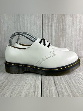 NEW Dr. Martens Docs 1461 Smooth White Leather Oxford Boot Women’s Size 7